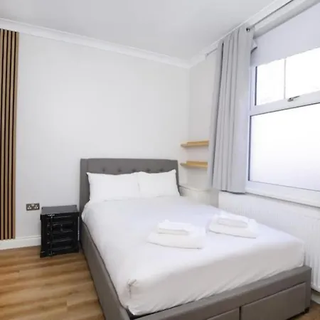 Holiday home Large Renovated 4 Bed York