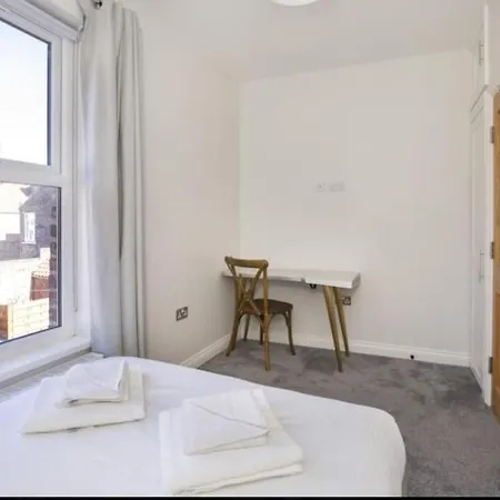 Holiday home Large Renovated 4 Bed York